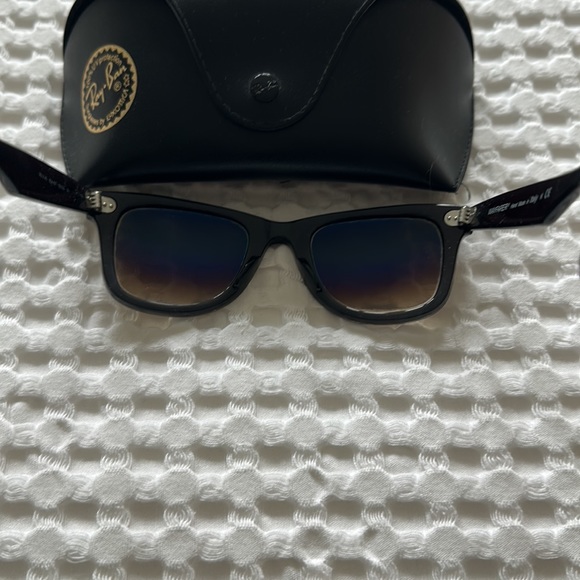 Ray-Ban ORIGINAL WAYFARER CLASSIC. - Picture 2 of 3